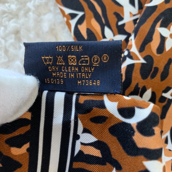 LOUIS VUITTON MONOGRAM GIANT JUNGLE BANDEAU - M73648 - Picture 12 of 15